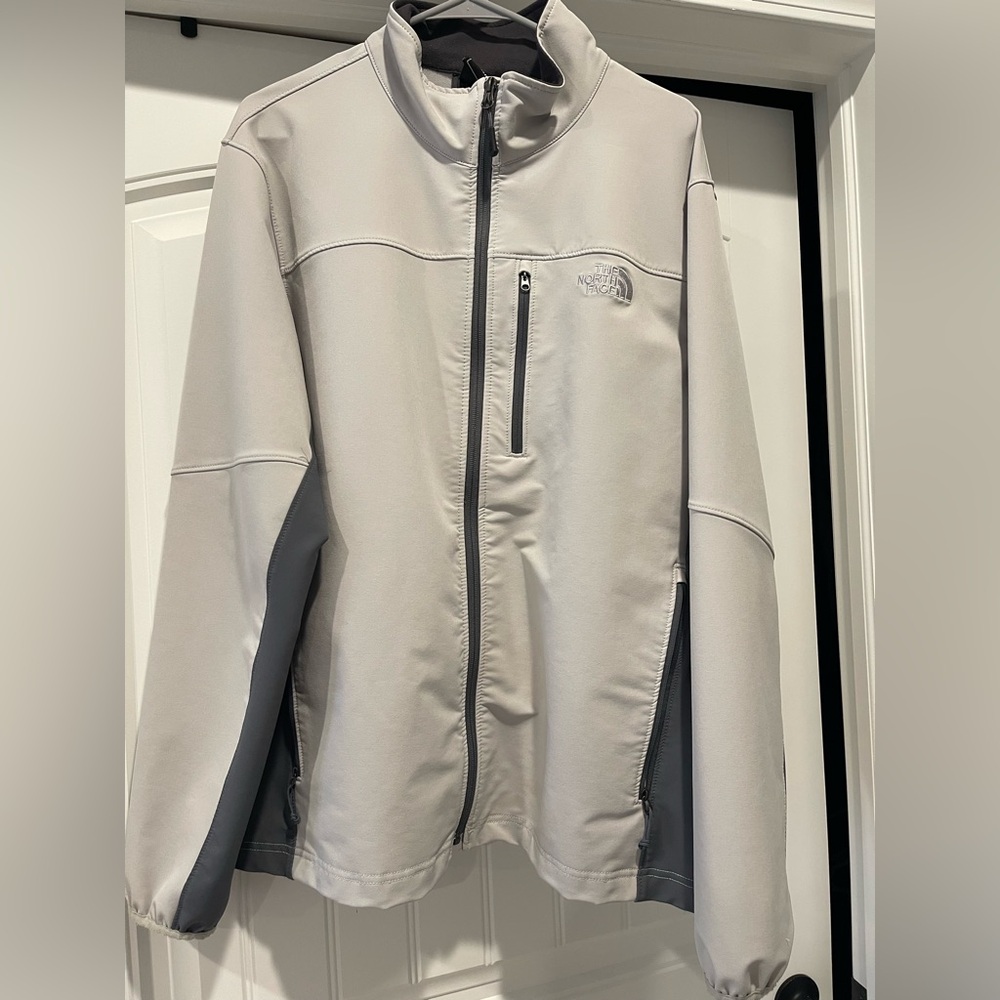 The North Face Light Gray Men's Softshell Jacket
